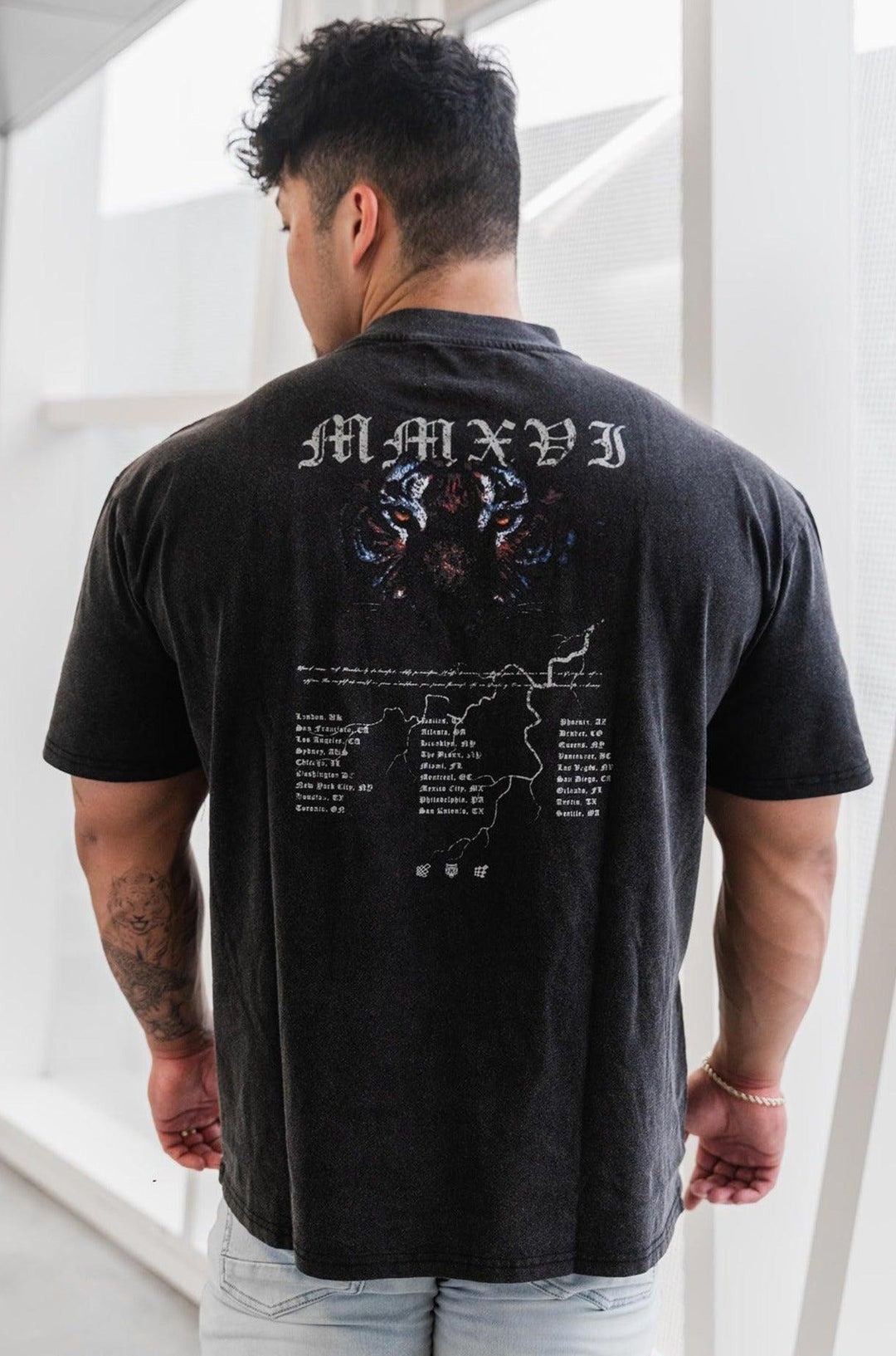 Vintage Oversized T-Shirt - Tigerus Invictus - Jed North