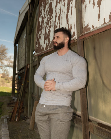 Titan Muscle-Fit Long Sleeve T-Shirt - Platinum