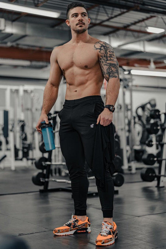 Matrix Tapered Joggers - Black - Jed North